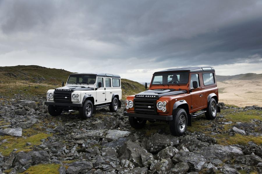  Land Rover Defender 90 Limited Edition Fire 2009 года  (фото 8 из 13)